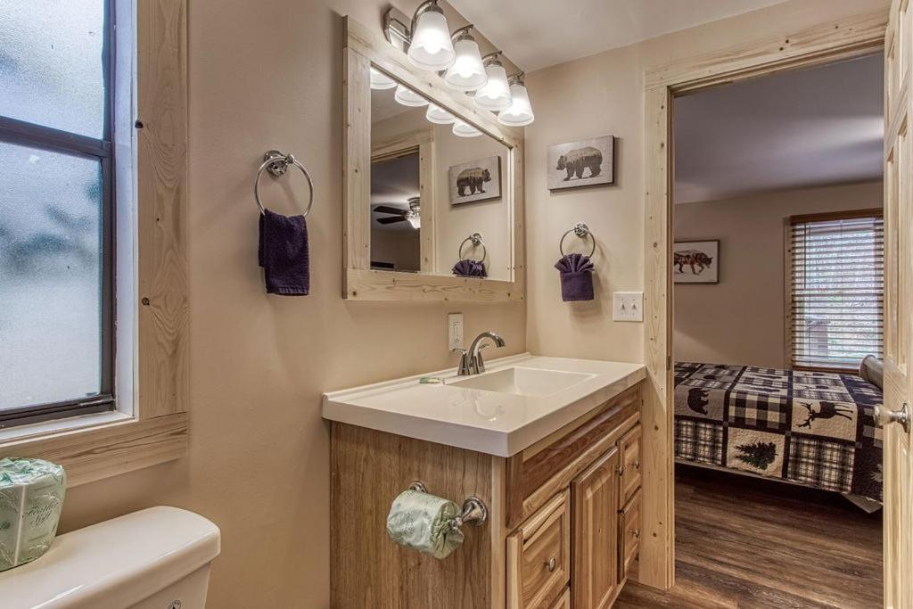 Whispering Winds, Hot Tub, Game Room, Wifi, 1089 Free Tickets Each Paid Day, Dollywood And More Gatlinburg Exterior foto