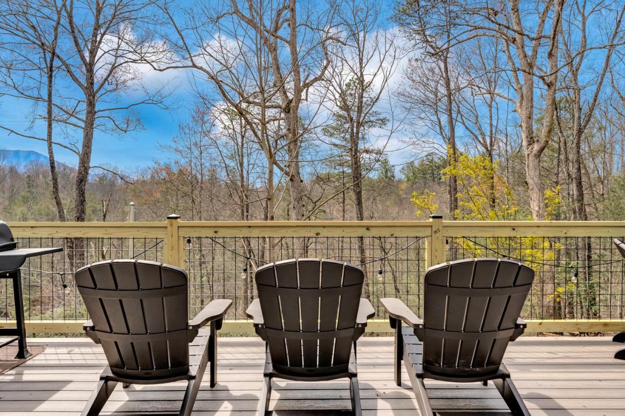 Whispering Winds, Hot Tub, Game Room, Wifi, 1089 Free Tickets Each Paid Day, Dollywood And More Gatlinburg Exterior foto